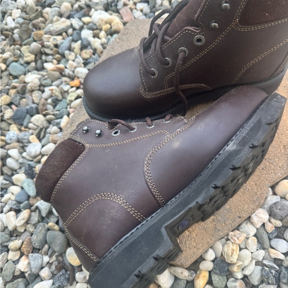 Wolverine Rich Brown Leather Work Boots - Picture 8 of 9